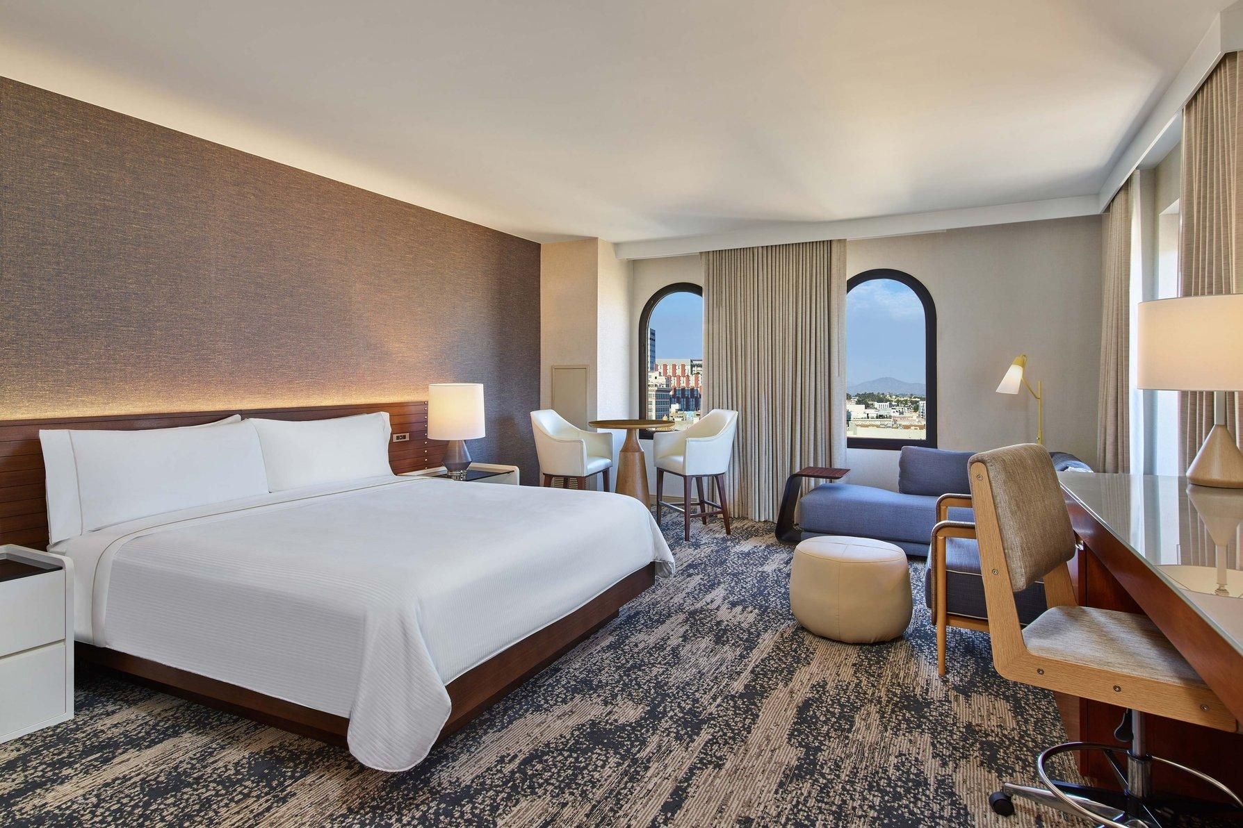 Executive Guest room, 1 King, Corner room