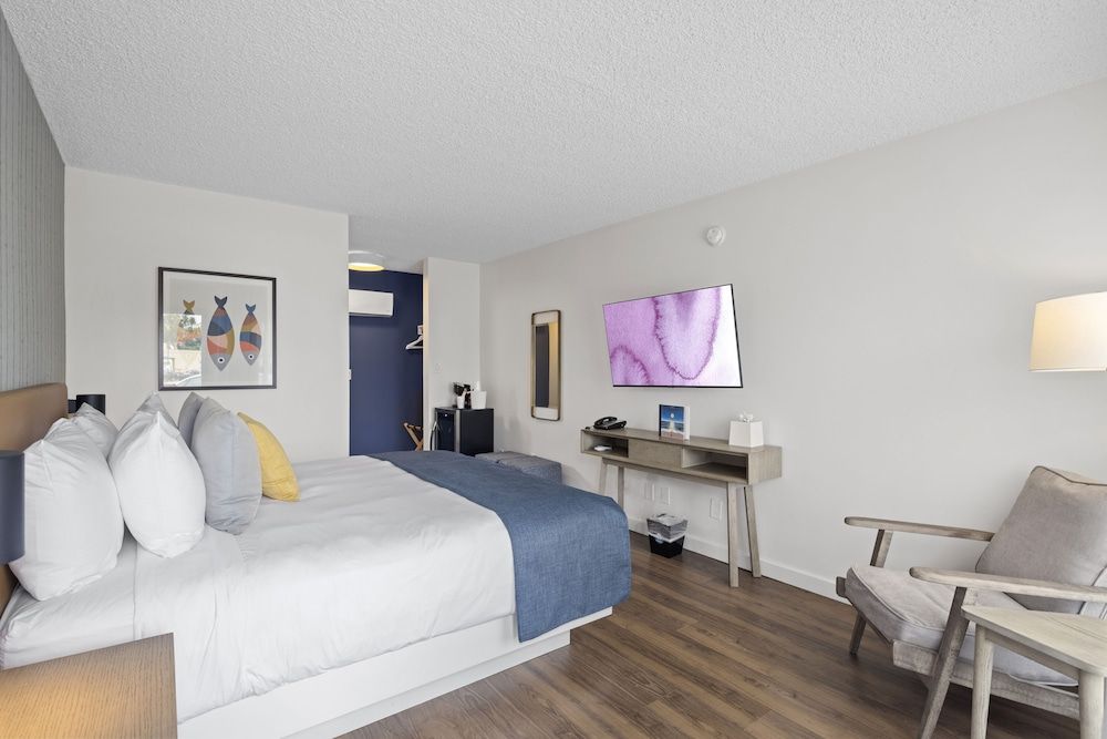 Sea Harbor Hotel Standard Room, 1 King Bed