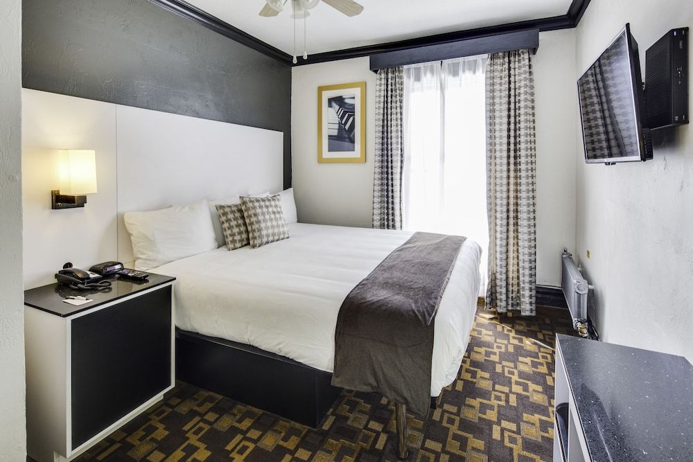 undefined Adante Hotel 9