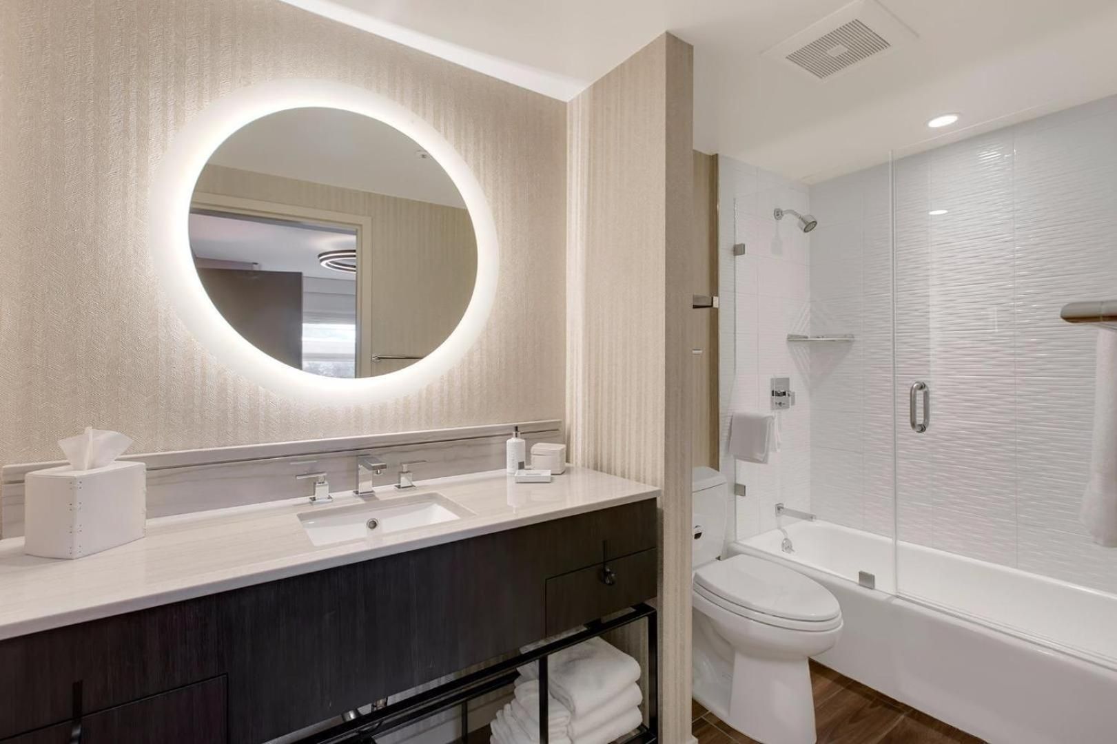 J - Wanderlust Suite