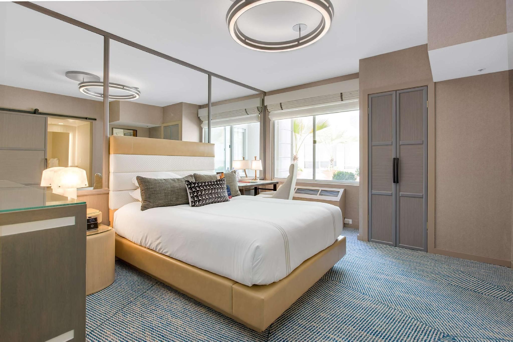 B1 - Mobility Accessible - Deluxe Queen & Roll-In Shower