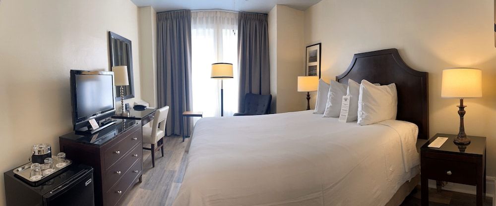 Chancellor Hotel on Union Square Standard Room, 1 Queen Bed (Hearing Impaired, No Air Conditioning)