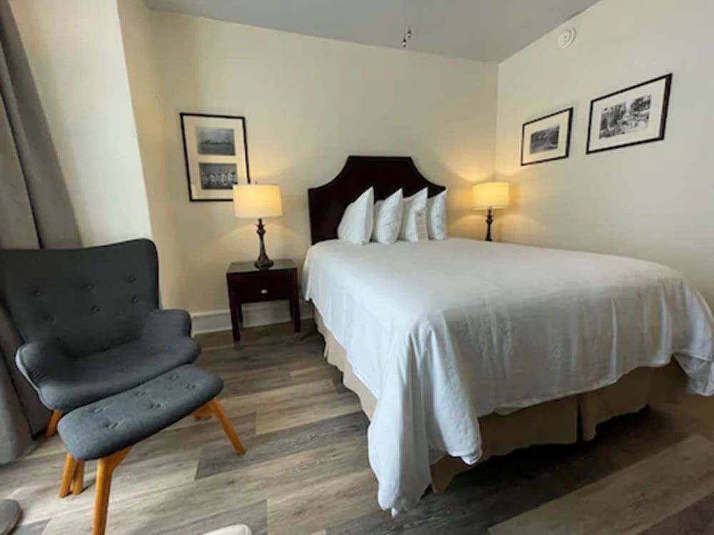 Chancellor Hotel on Union Square Standard Room, 1 Queen Bed (Hearing Impaired, No Air Conditioning) 3