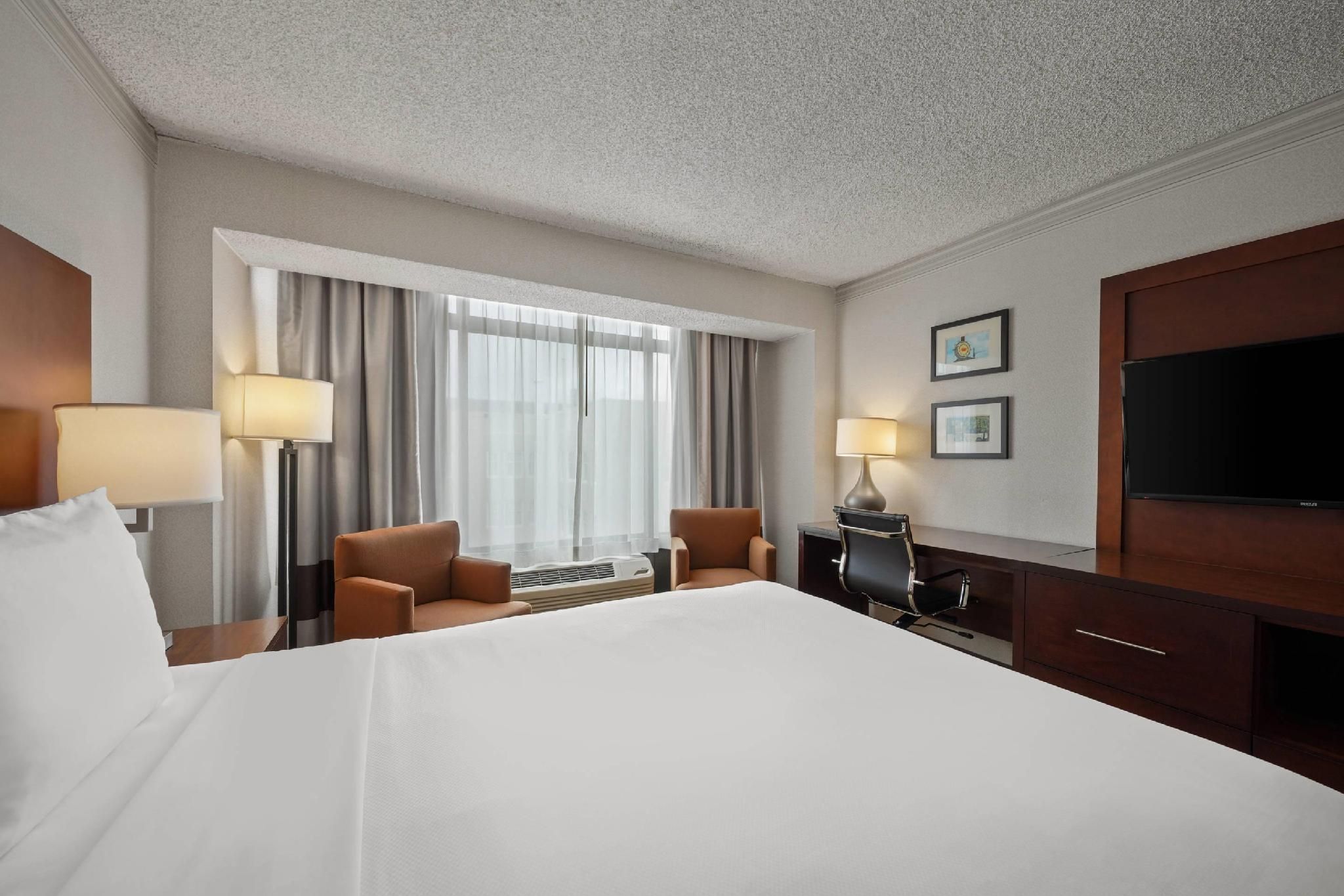 1 Queen Bed, Nonsmoking