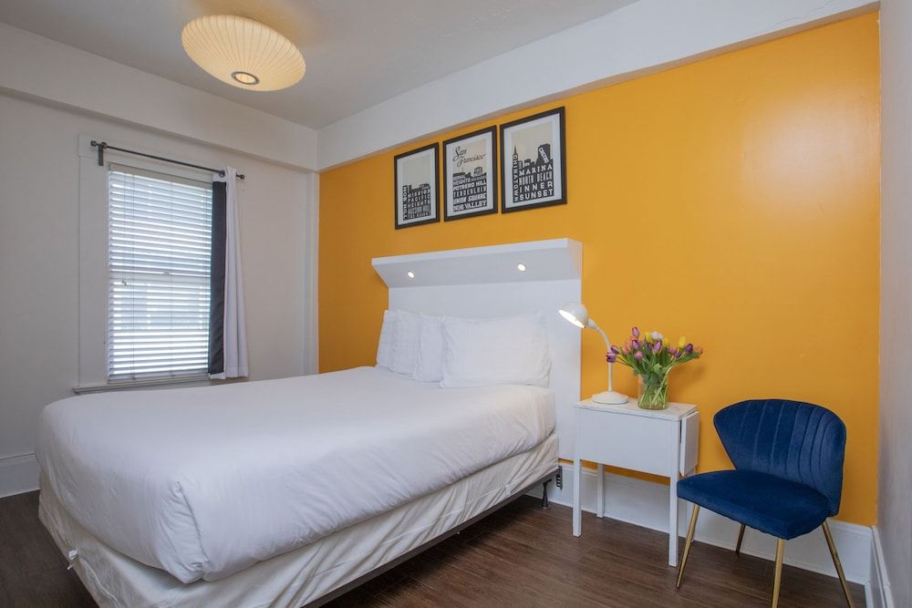 undefined Edwardian Hotel 3