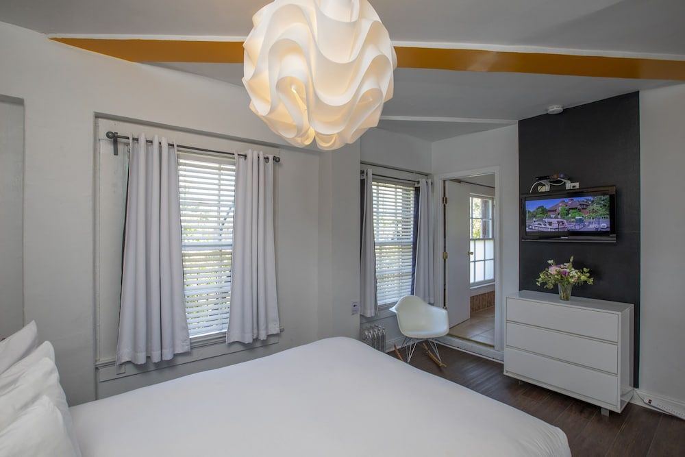 undefined Edwardian Hotel 10