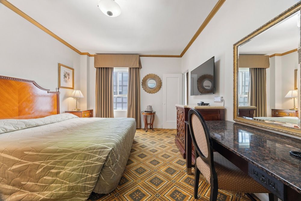 Embassy Hotel Room, 1 King Bed 7