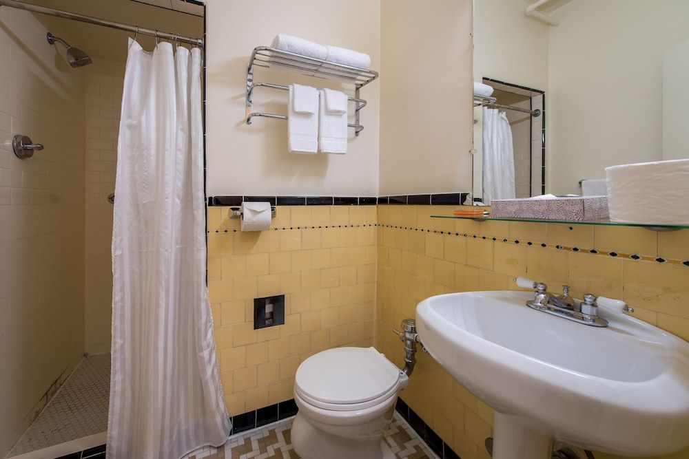 Embassy Hotel Room, 1 King Bed 24