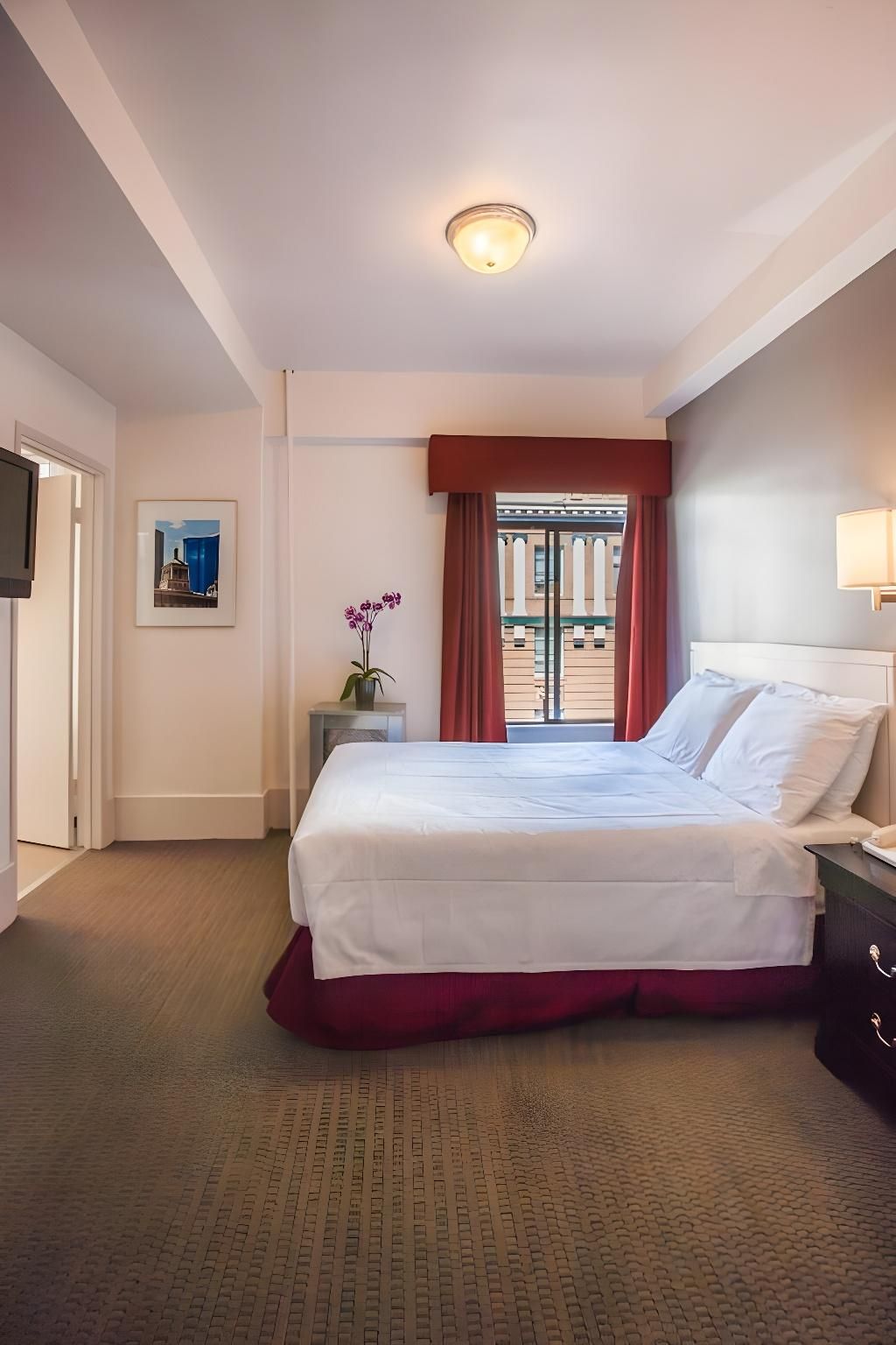 undefined Grant Plaza Hotel 9