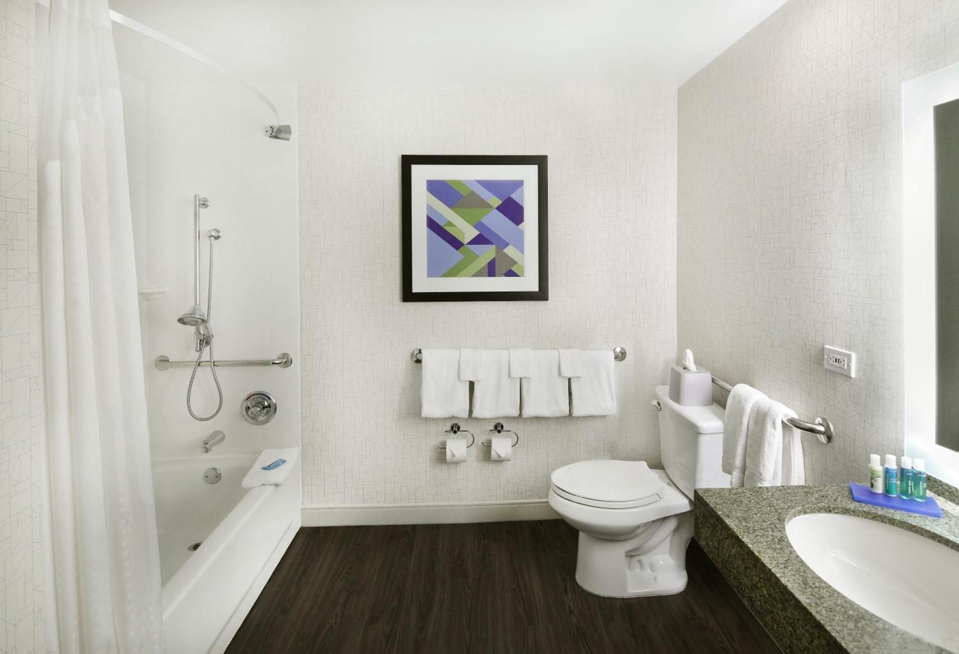 undefined Holiday Inn Express and Suites Fisherman's Wharf by IHG 7