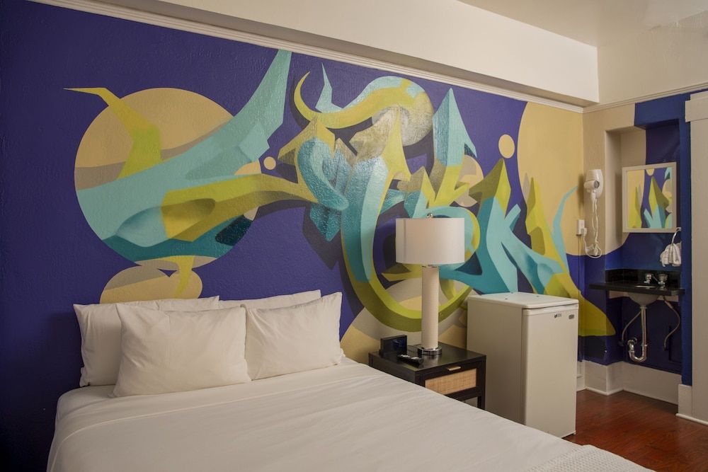 Double Room, Shared Bathroom (Economy)