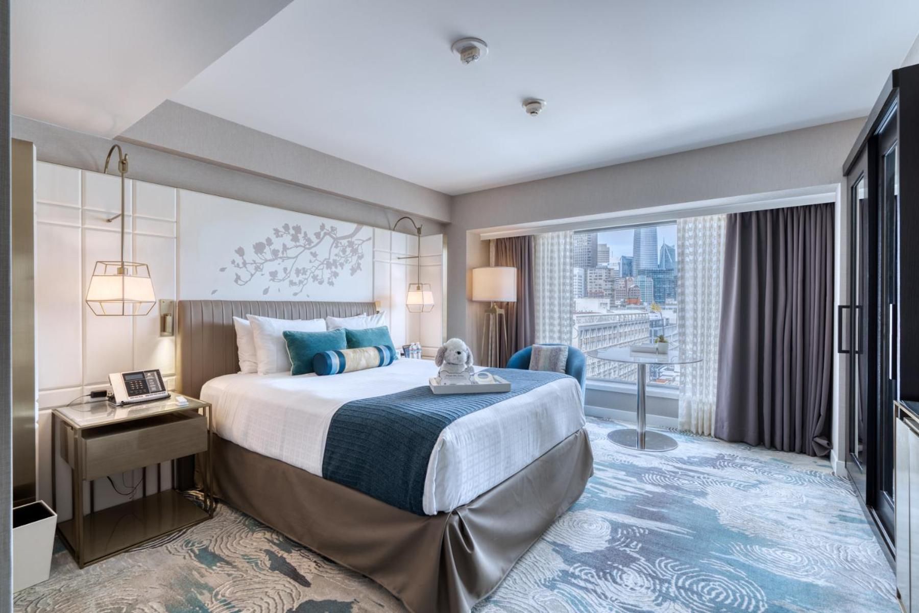 Deluxe Queen Room - Accessible