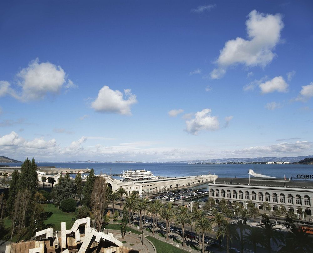 Hyatt Regency San Francisco Room, 1 King Bed, Balcony, Bay View
