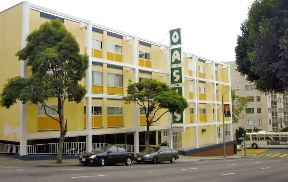 undefined Oasis Inn 4