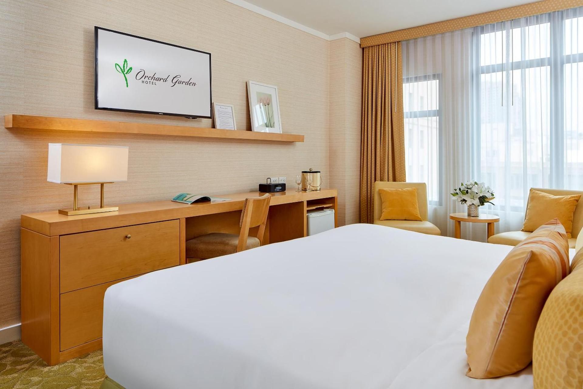 undefined Orchard Garden Hotel 10