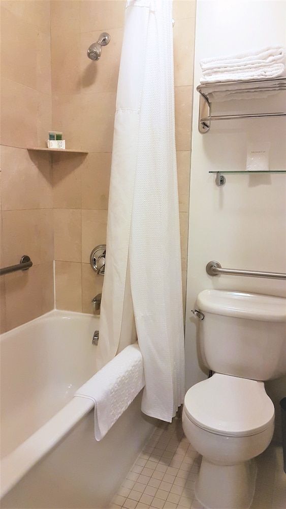 The Mosser Deluxe Room, 1 Double Bed 2