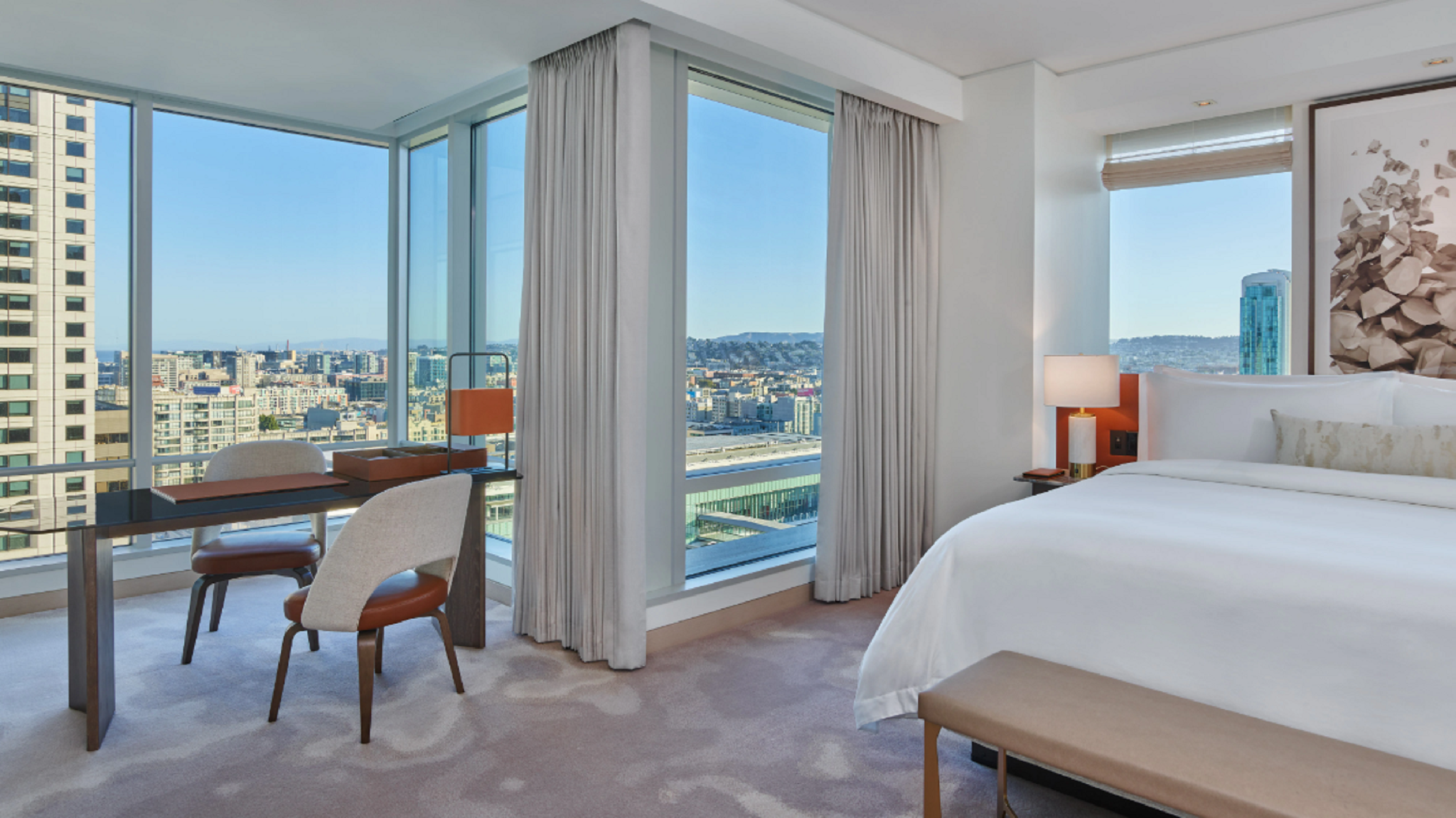 Executive Premier, Larger Guest room, 1 King, Floor to Ceiling view