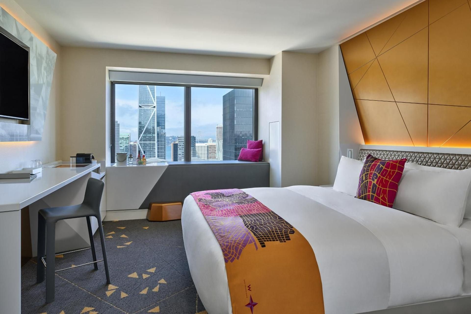 Superior King Room with City View - High Floor