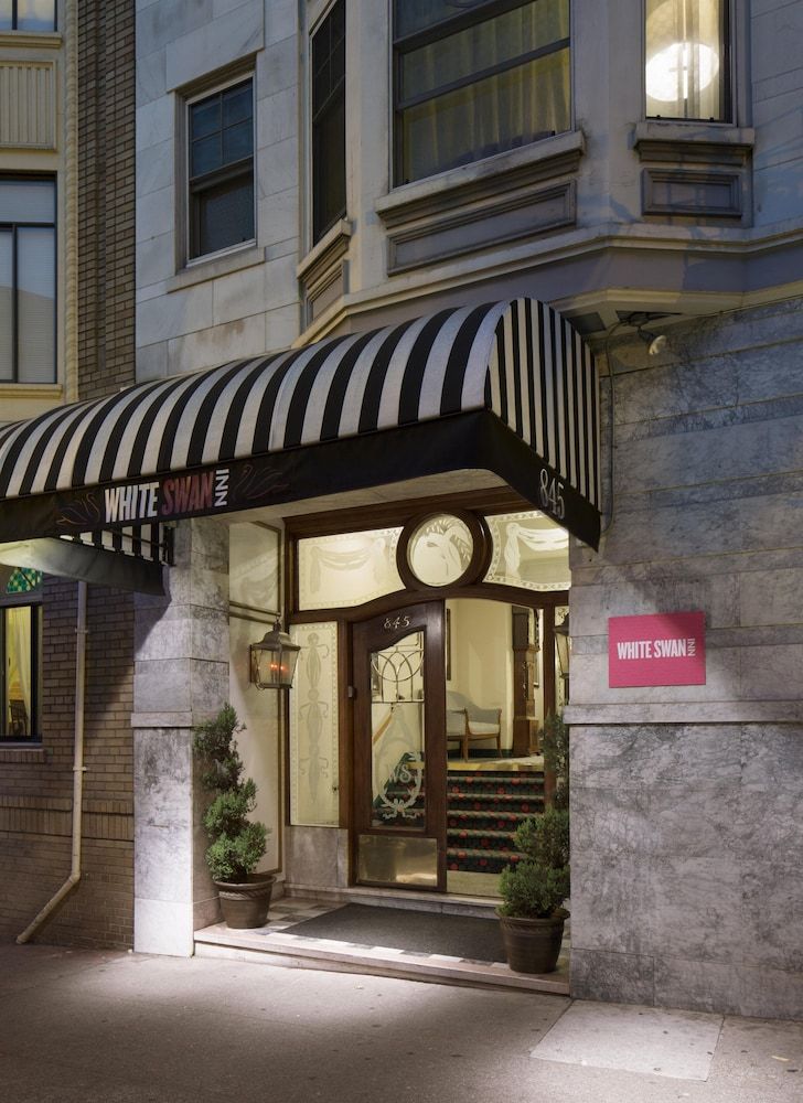 undefined White Swan Inn 2