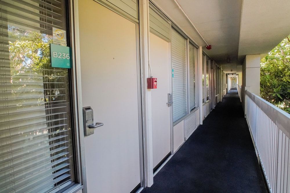 undefined Uptown Oasis San Jose Airport 8