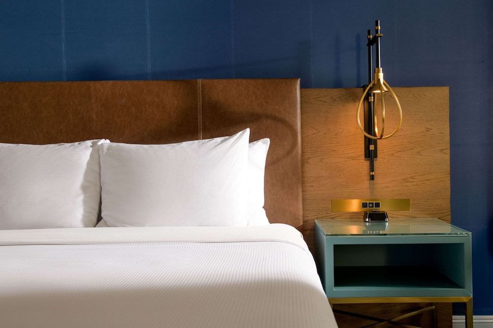 Hayes Mansion, San Jose - Curio Collection by Hilton Room, 1 King Bed, Accessible (Hearing) 2