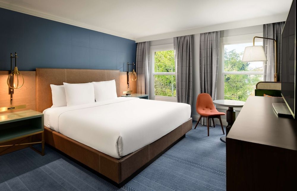 Hayes Mansion, San Jose - Curio Collection by Hilton Room, 1 King Bed, Accessible (Hearing)