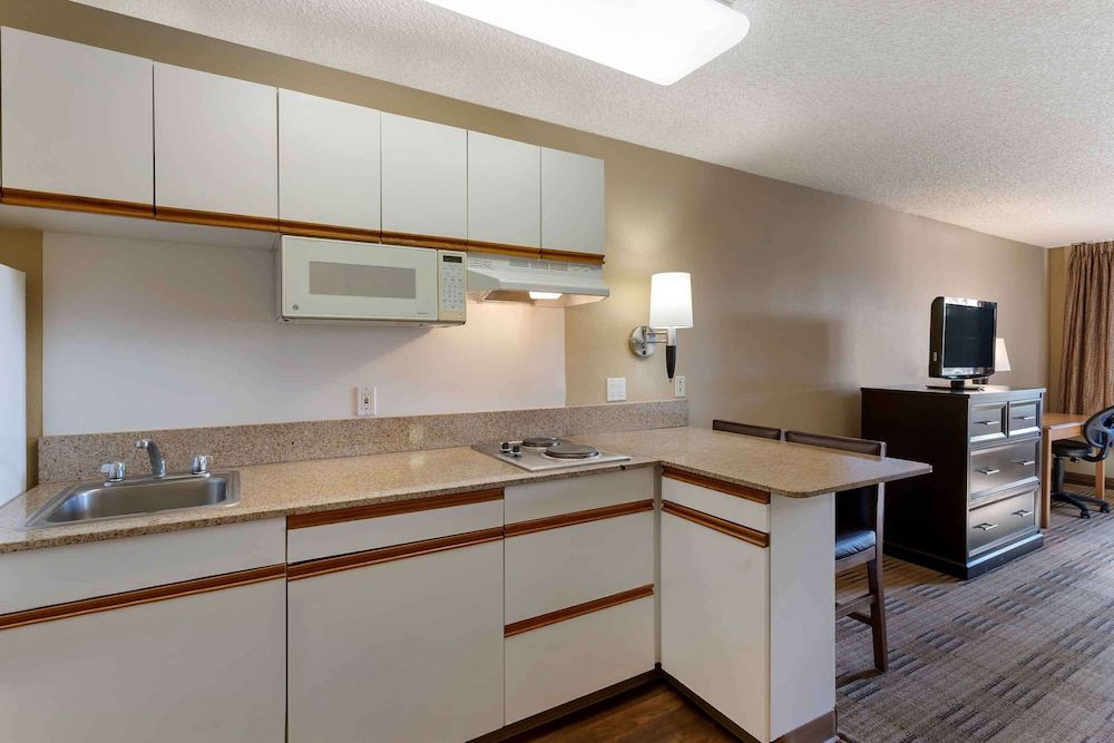 Extended Stay America Suites San Jose Downtown Studio 56