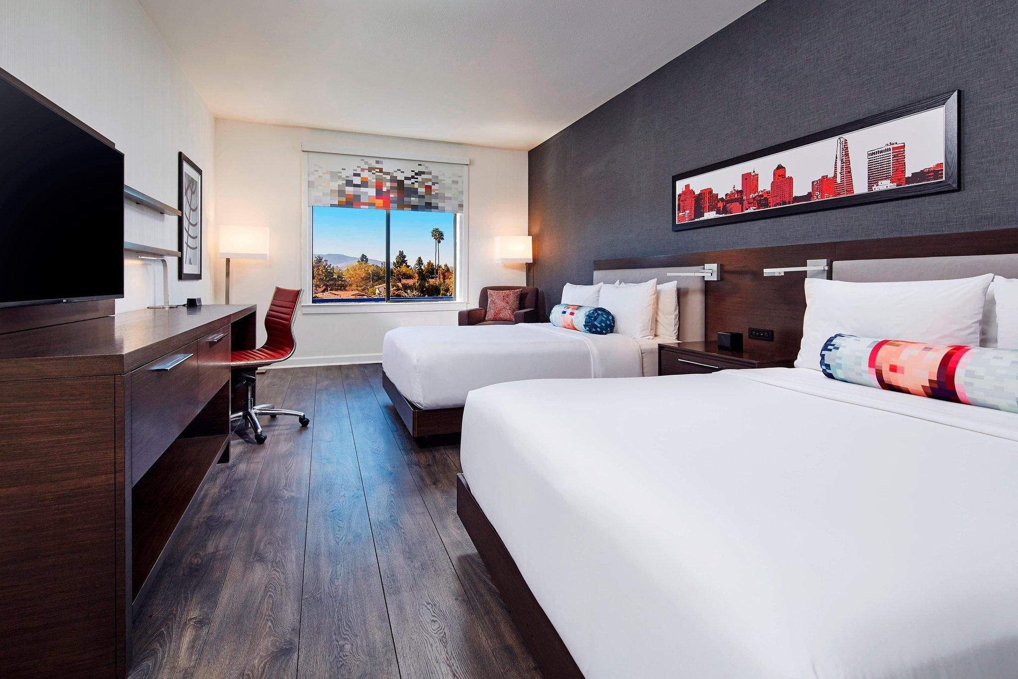 Aloft, Guest room, 2 Queen