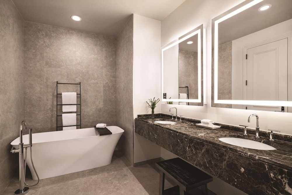 Grand Signia Suite