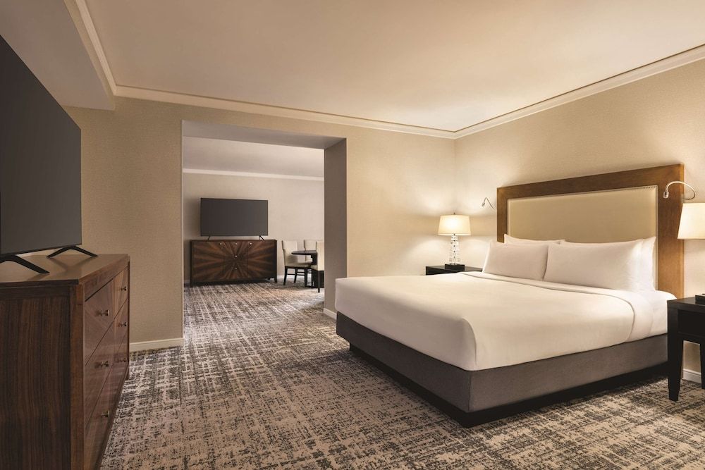 Junior Suite, 1 King Bed