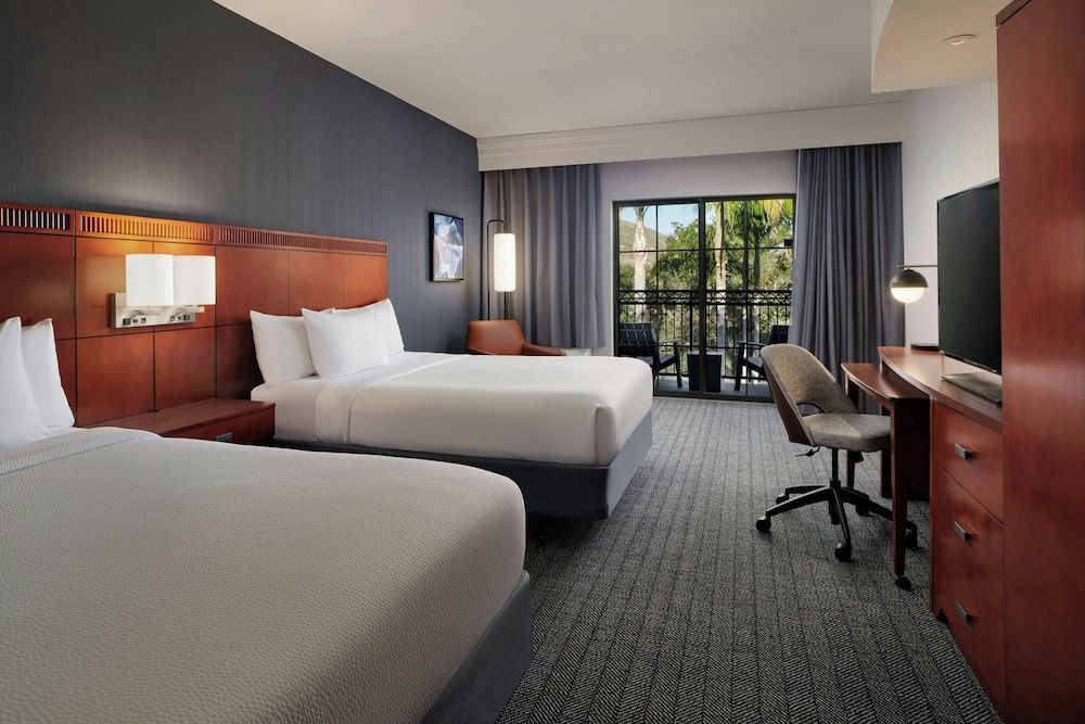 Courtyard by Marriott San Luis Obispo Room, 2 Queen Beds (Mobility/Hearing Accessible, Tub)