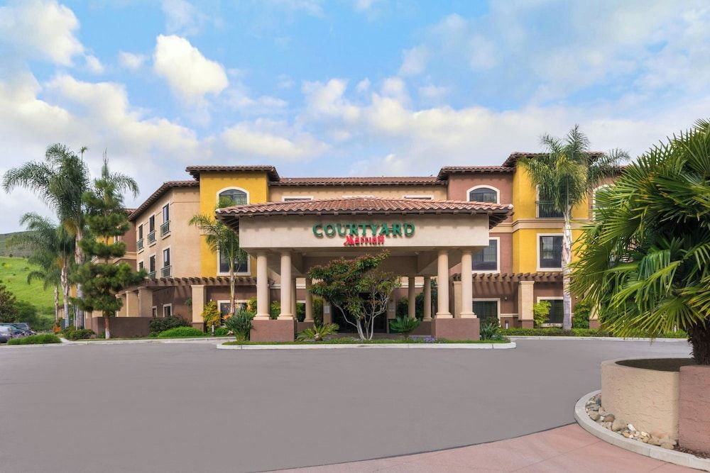 undefined Courtyard by Marriott San Luis Obispo 2