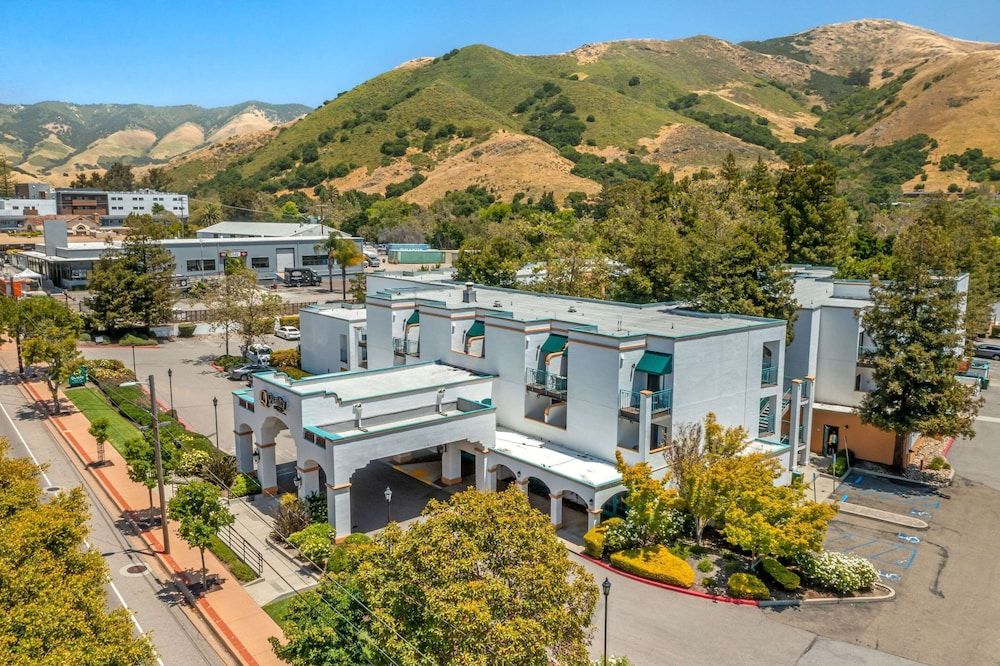 undefined Quality Suites Downtown San Luis Obispo 6