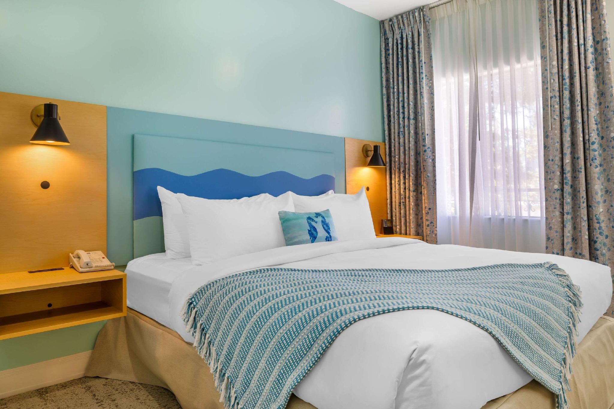 Quality Suites Downtown San Luis Obispo 1 King Bed, Suite, Nonsmoking