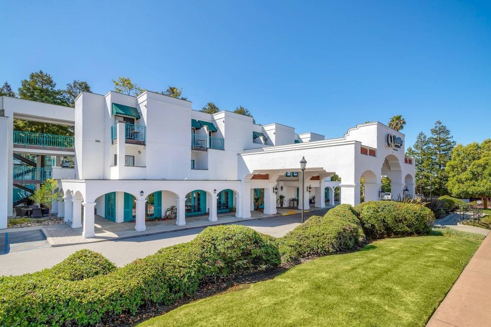 undefined Quality Suites Downtown San Luis Obispo 2