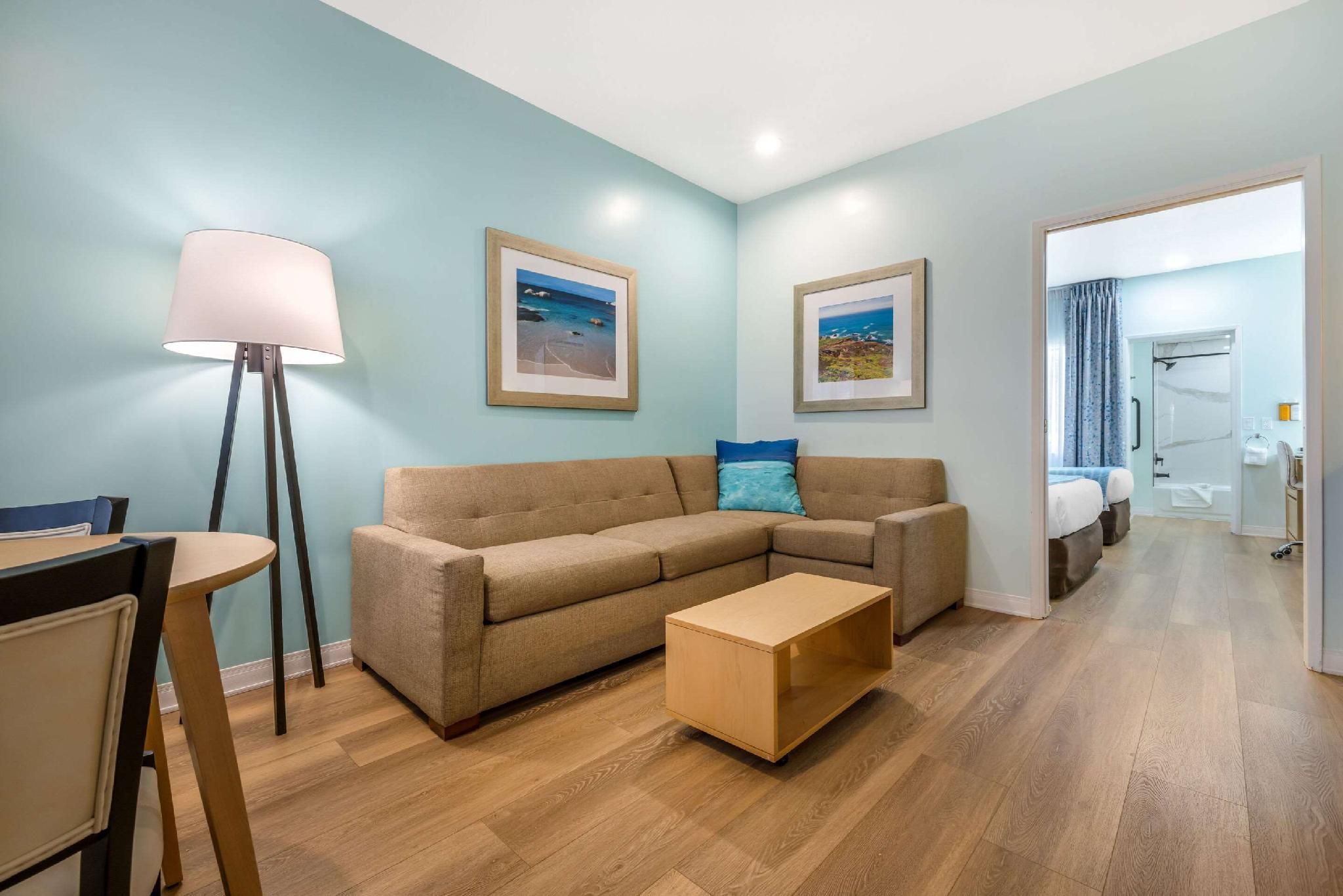 2 Double Beds, Suite, Nonsmoking