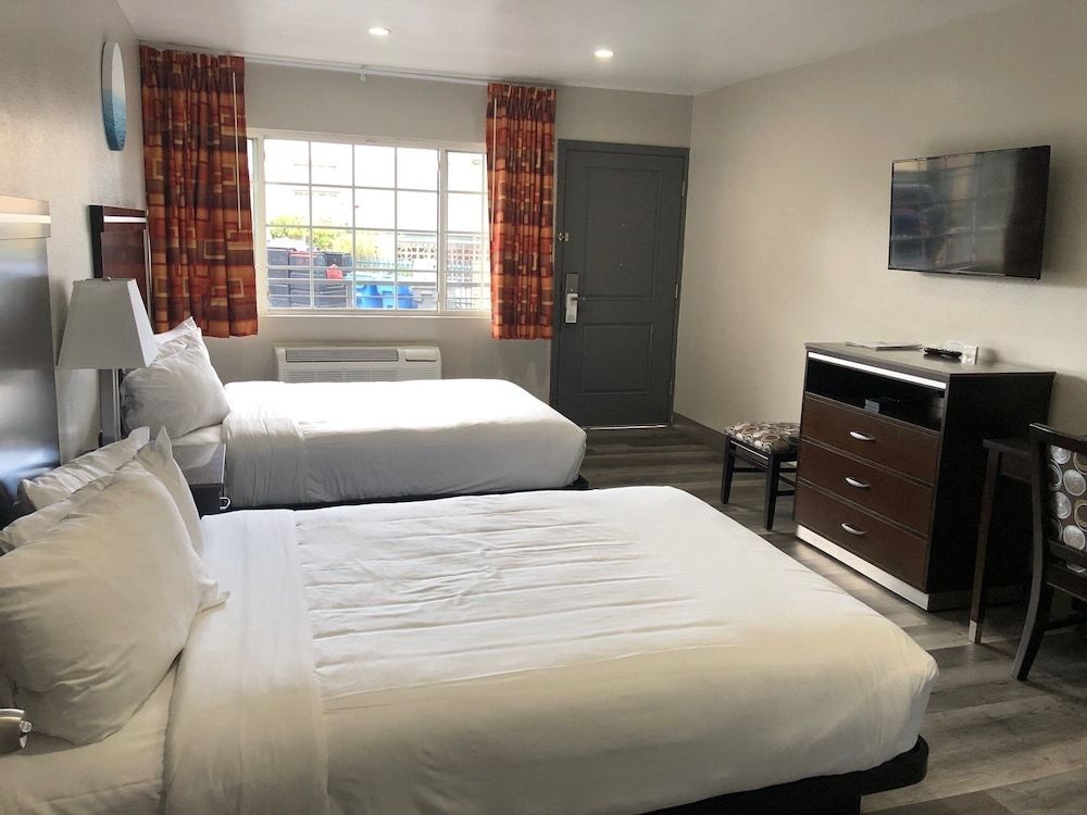 undefined University Inn 2