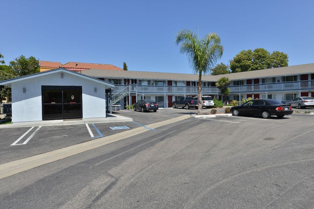 undefined Avenue Inn Downtown San Luis Obispo 6