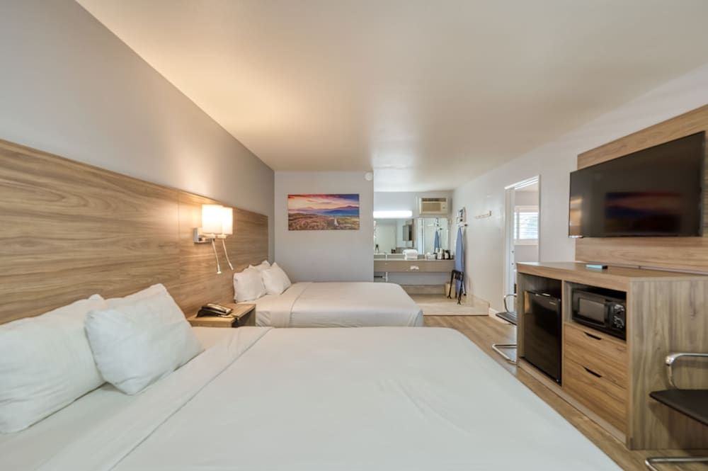 undefined Vagabond Inn San Luis Obispo 4