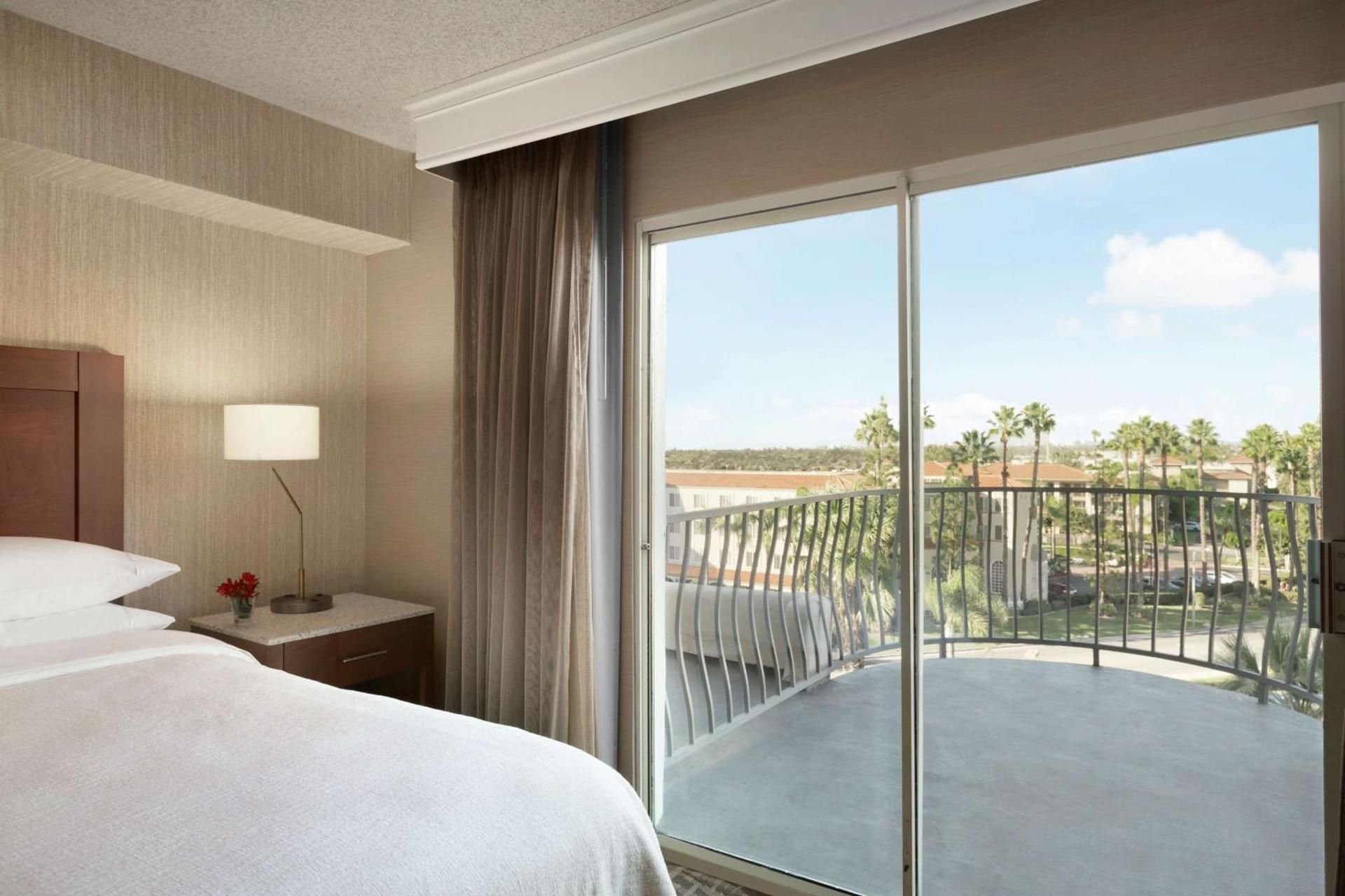 2 Room Suite-2 Queen Beds-balcony-nonsmoking
