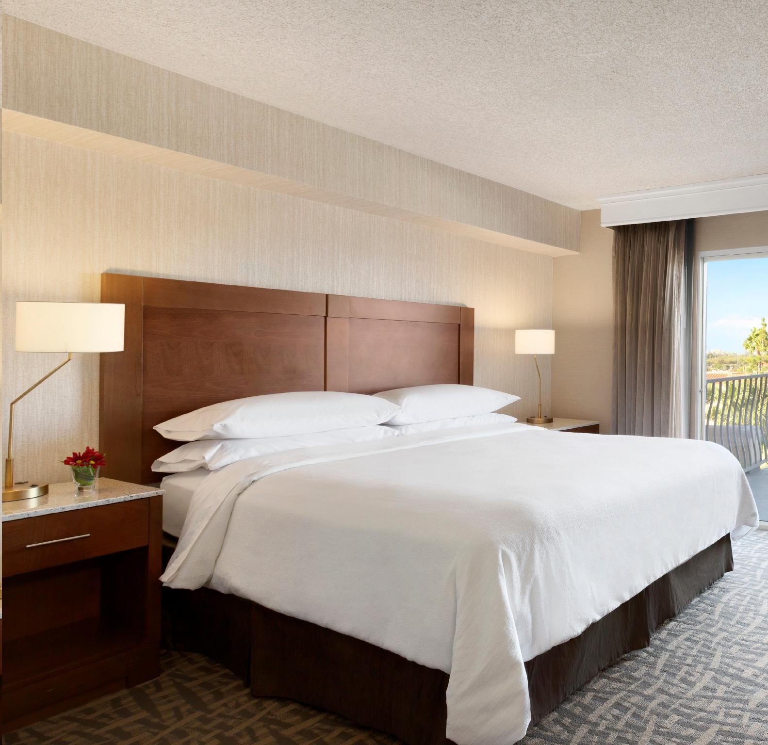 2 ROOM SUITE-1 KING BED-NONSMOKING