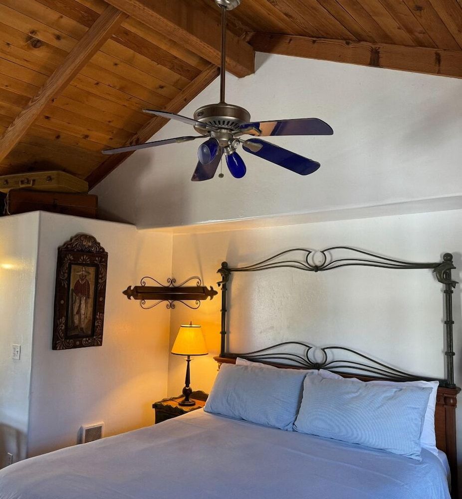 Ala Mar by the Sea Room, 1 King Bed 4