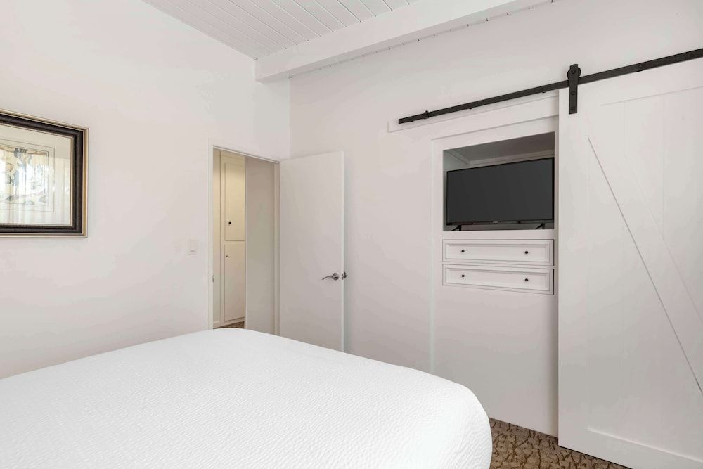 Standard Townhome, Multiple Beds, Non Smoking, Kitchen (Living Room;with Sofabed)
