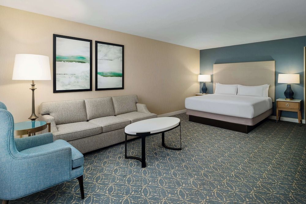 Hilton Santa Barbara Beachfront Resort Room, 1 King Bed