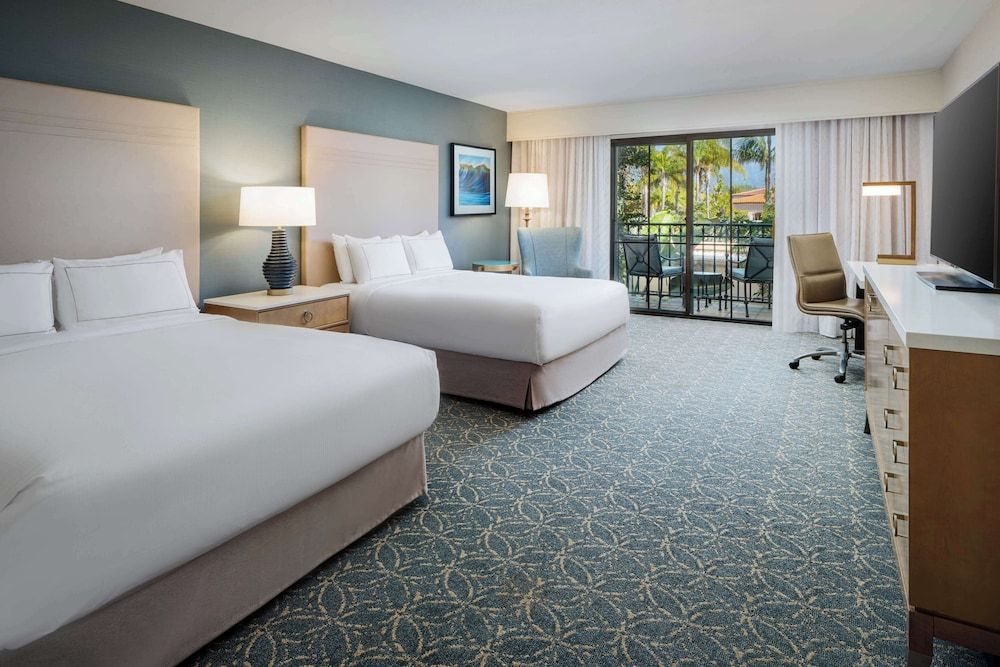 Room, 2 Queen Beds, Accessible (Roll-In Shower)