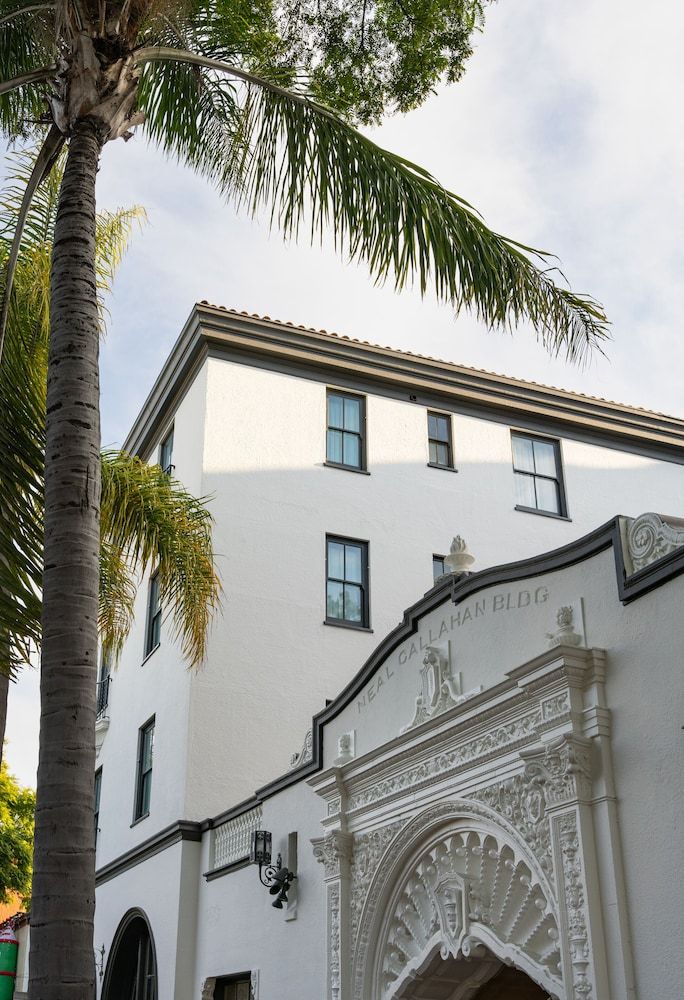 undefined Hotel Santa Barbara 10