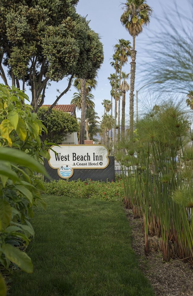 undefined West Beach Inn, a Coast Hotel 8