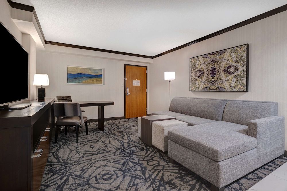 Embassy Suites by Hilton Santa Clara Silicon Valley Suite, 1 King Bed, Allergy Friendly 7