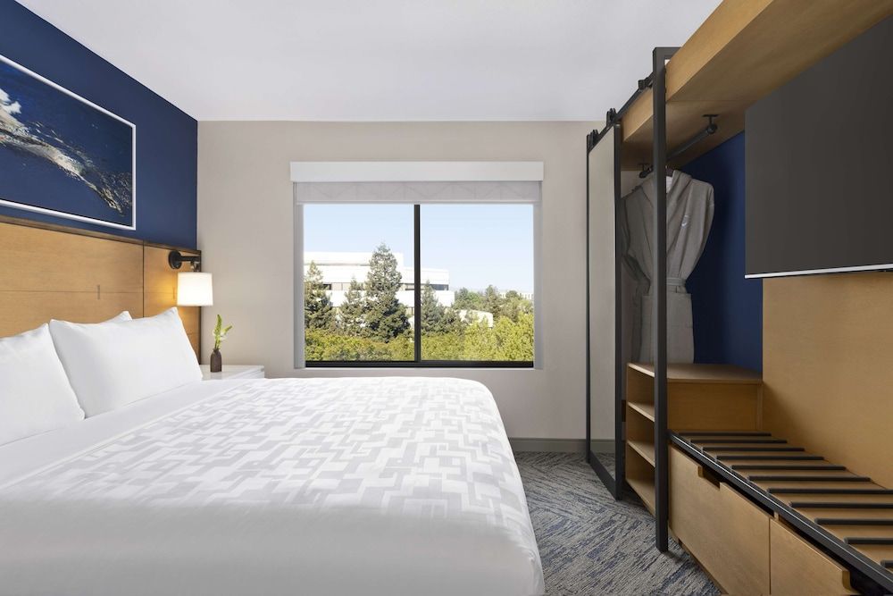 Hyatt Centric Santa Clara Silicon Valley Suite, 1 Bedroom (King) 3