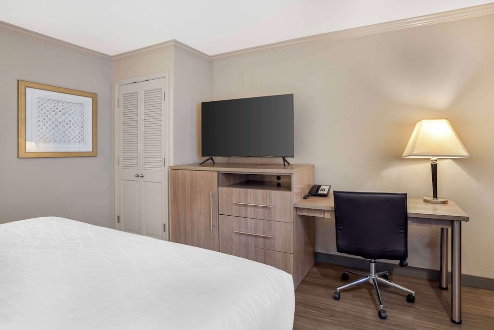 undefined Best Western Inn 2